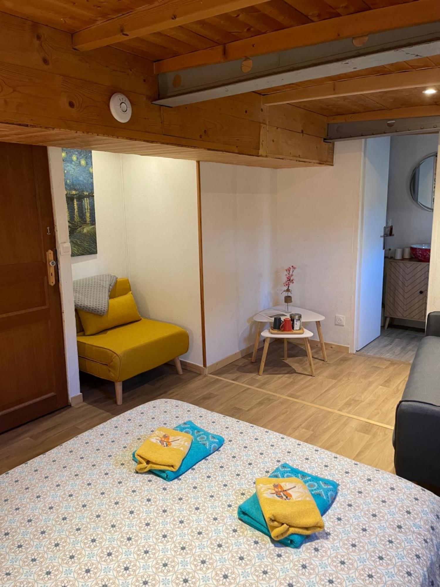 Peniche Le Pescalune - Chambre D'Hotes Arles Luaran gambar